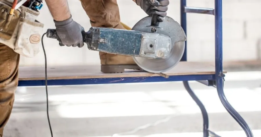 concrete cutting machine