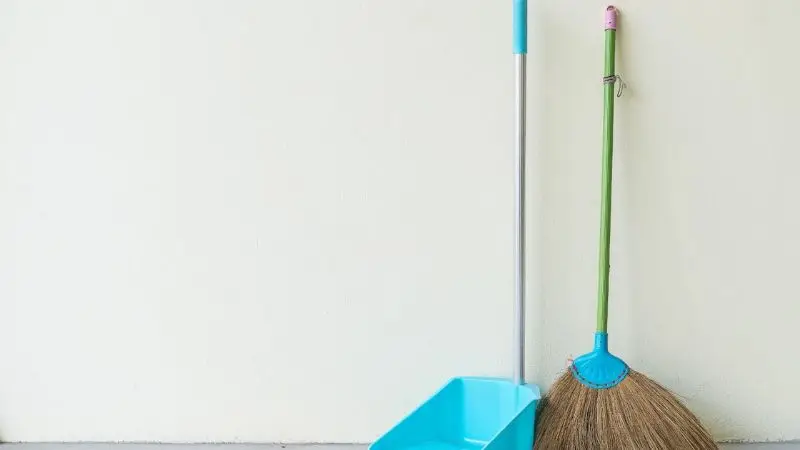 brooms and brushes for cleaning