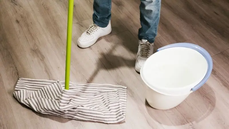 How to mop hardwood safely