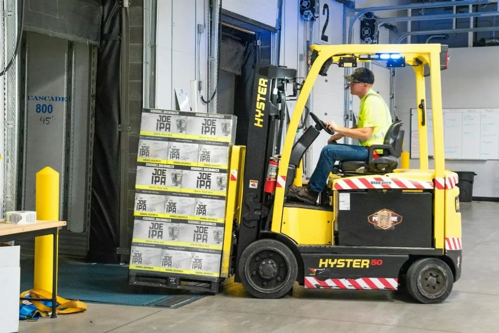 Forklift safety cage by Vevor
