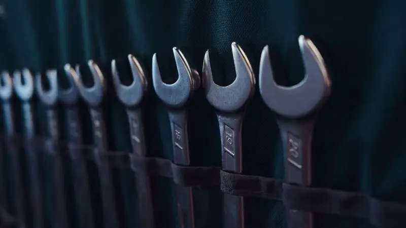 rack and upright wrench organizer