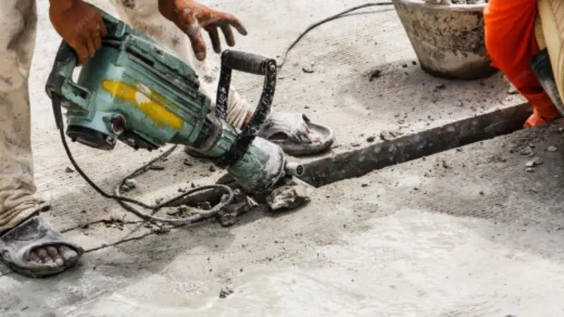 How to drill into concrete without cracking