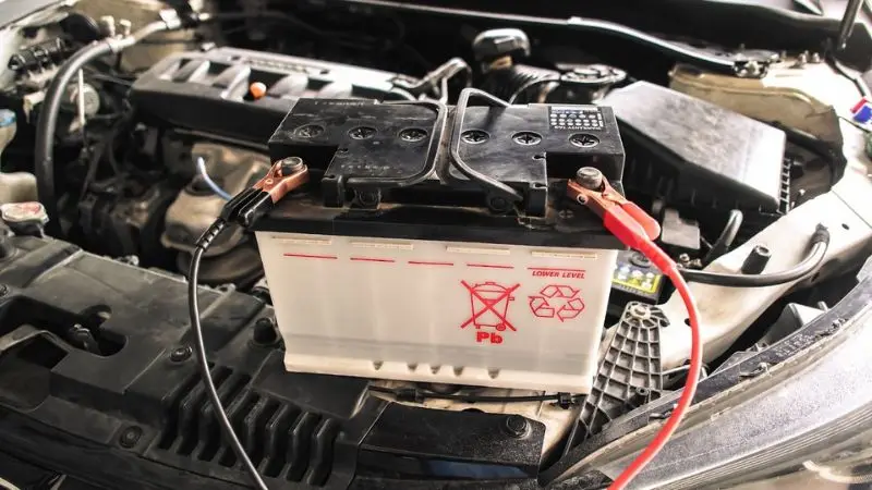 How to tell when a car battery is fully charged