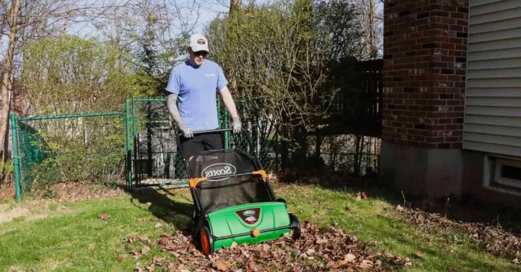 best push lawn sweeper for leaves