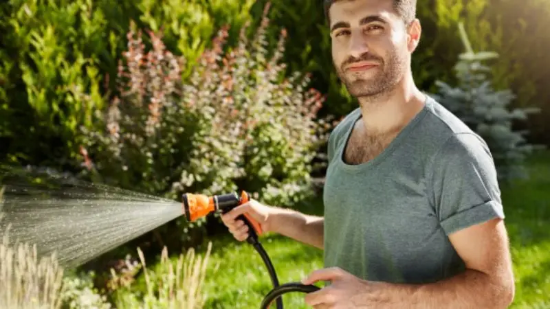 Make a pressure washer using a garden hose