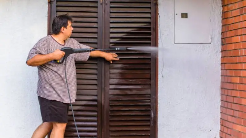 Difference b/w garden hose vs traditional methods