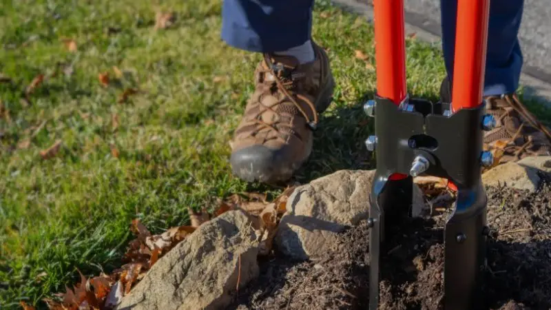 CRAFTSMAN post hole digger