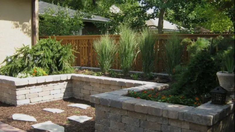 cheap raised garden bed ideas for small spaces