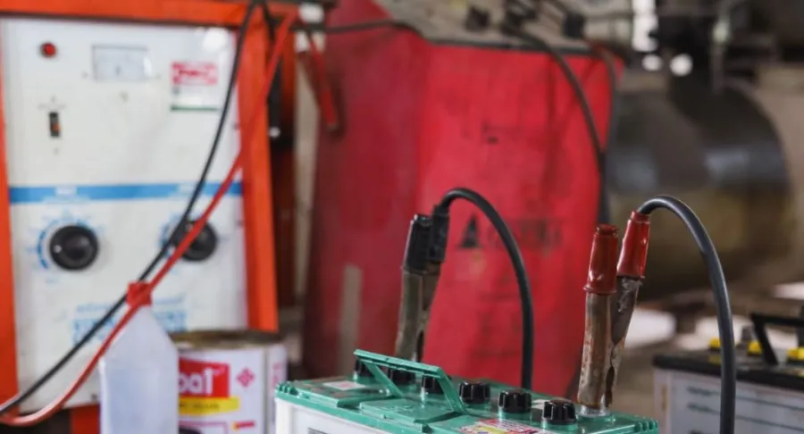 charge a mower battery