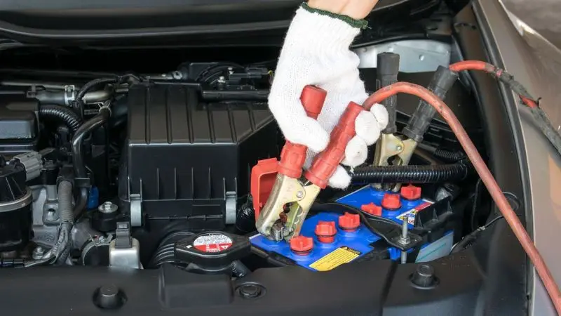 battery vs. jump starter? Which one to choose