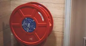 vevor retractable hose reel