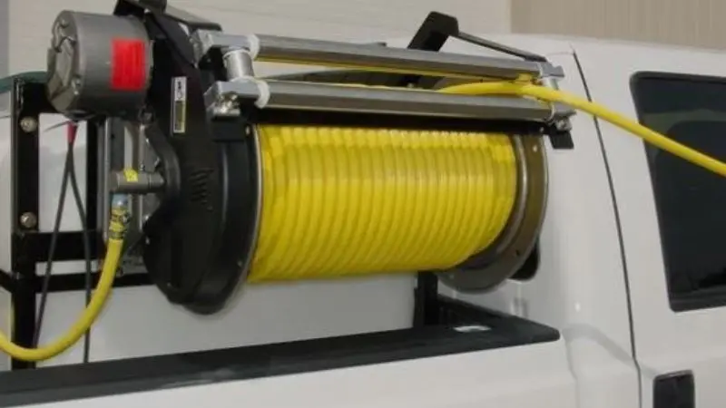  installation and maintenance of the hose reel roller guide 