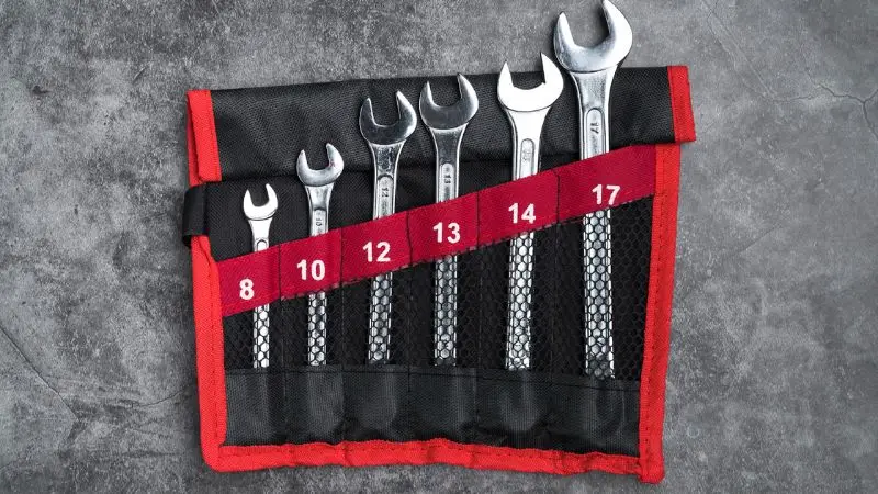 How to choose adjustable wrench or wrench set