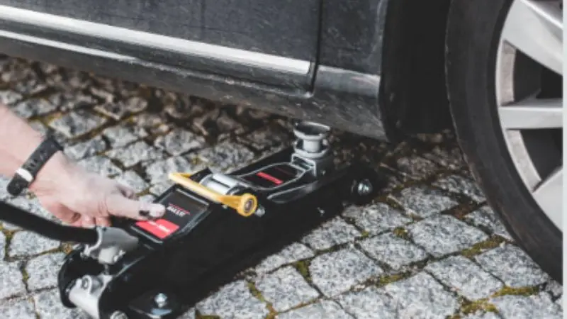 Step-by-step guide on flooring jack