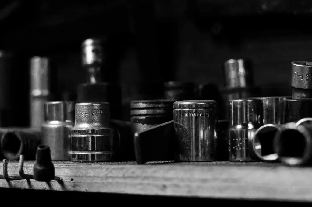 magnetic sockets
