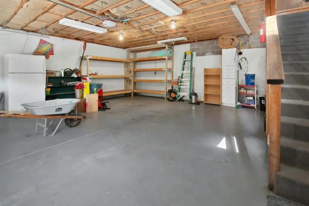 Home garage