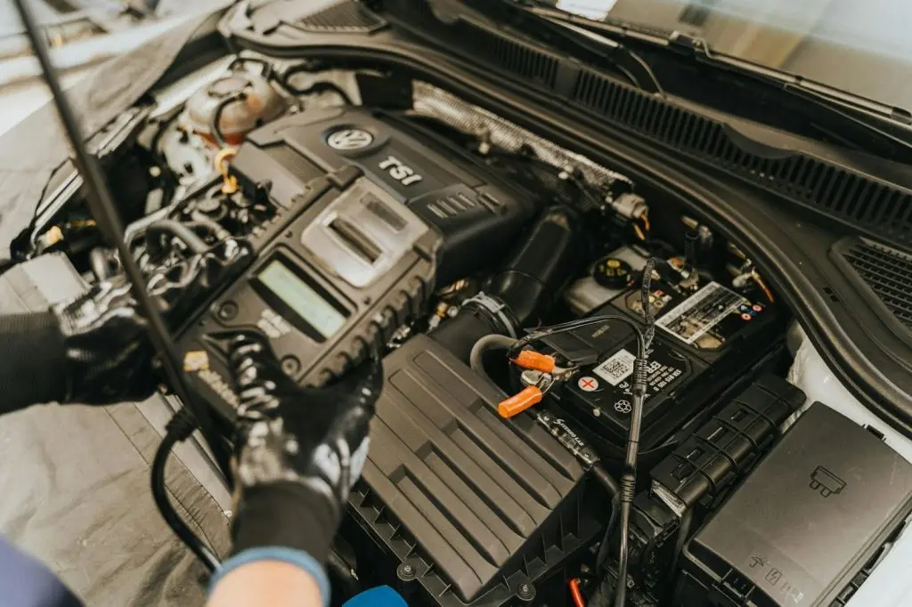 basic computer and physics studies in mechanics