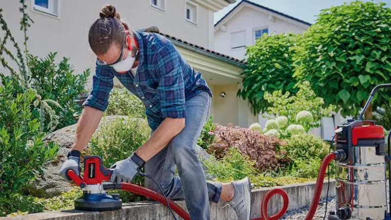 How to use a dustless drywall sander properly