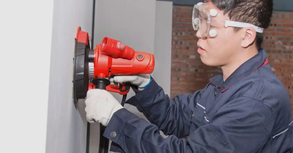 sanding drywall with orbital sander