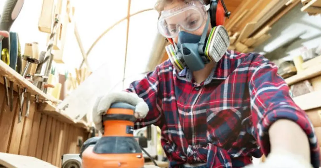 orbital sander with dust extraction