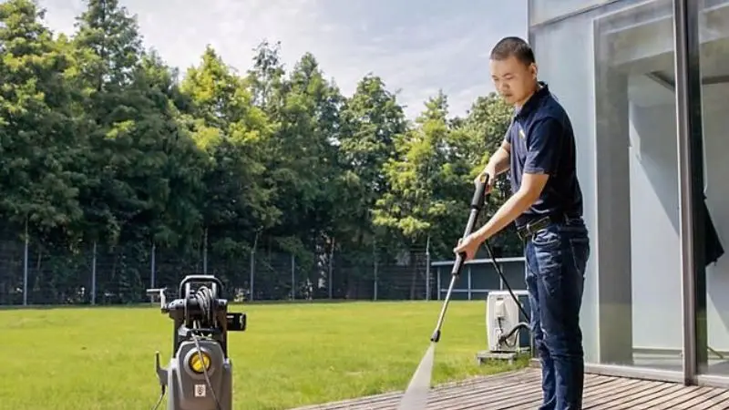 Benefits of a pressure washer
