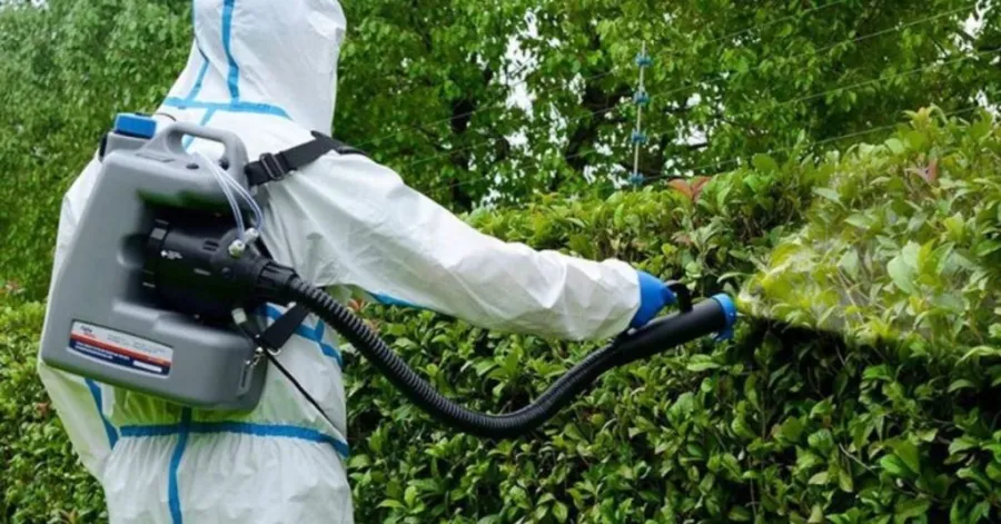 spray for mosquitoes in the yard​