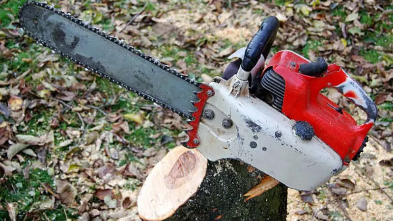 How to use the wood cutting saw