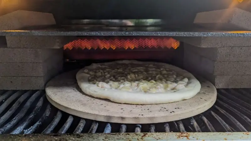 step-by-step guide to using BBQ pizza stone grill