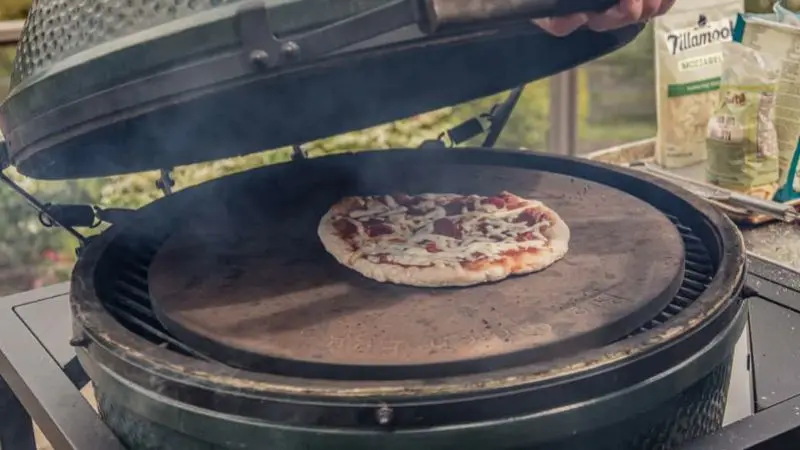 How to clean and maintain a BBQ Pizza stone