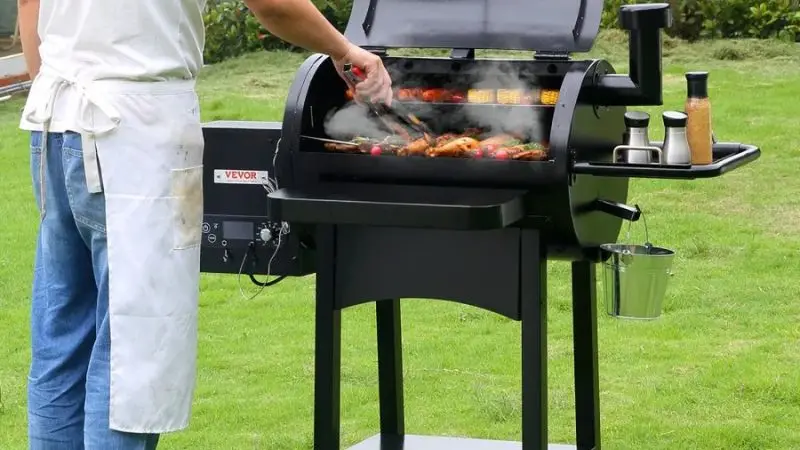 Propane Grill with Side Shelves