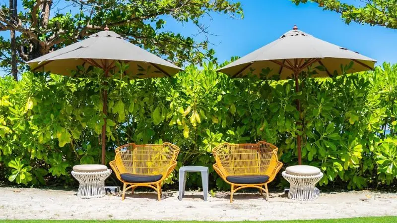How to match furniture material with your outdoor style