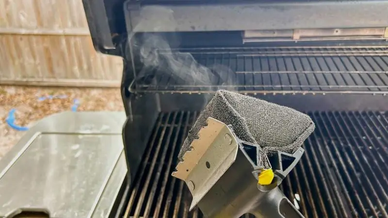 How to clean grill grates