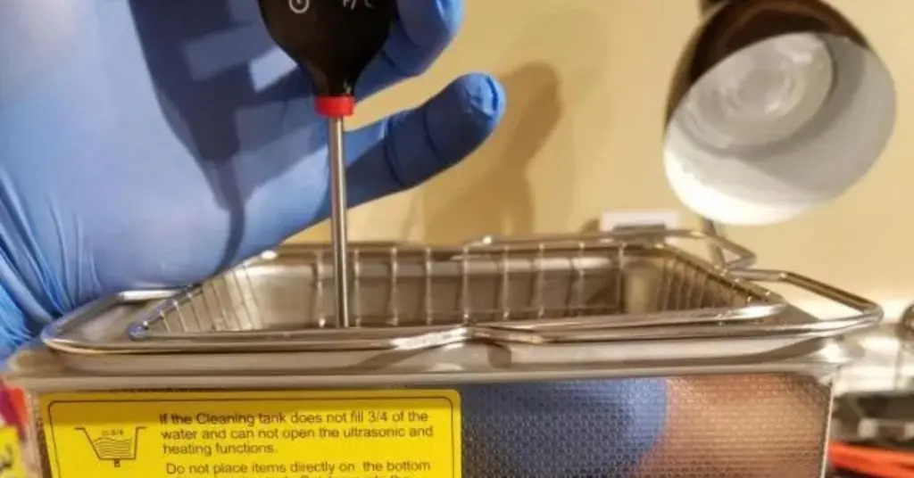 how to clean tarnished jewelry