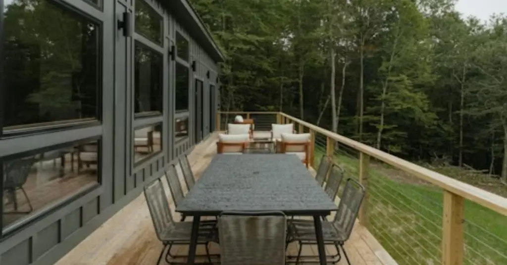 How to Choose Patio Set Size