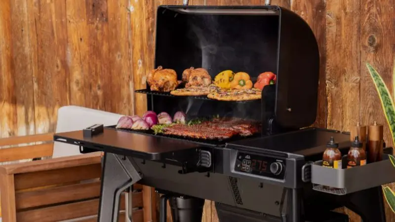 difference between pellet and electric smokers