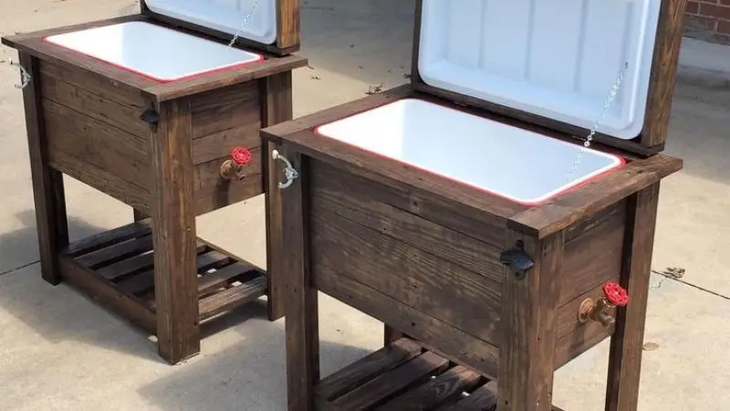 Budget-friendly outdoor cooler stand