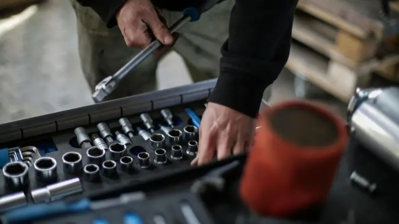 benefits of using a large impact socket set
