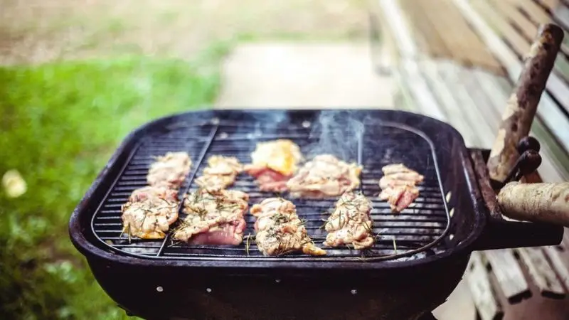 charcoal BBQ grill safety tips