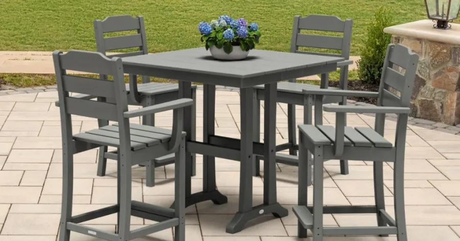 backyard seating ideas​