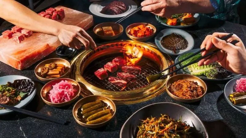 What to prefer between hot pot and BBQ
