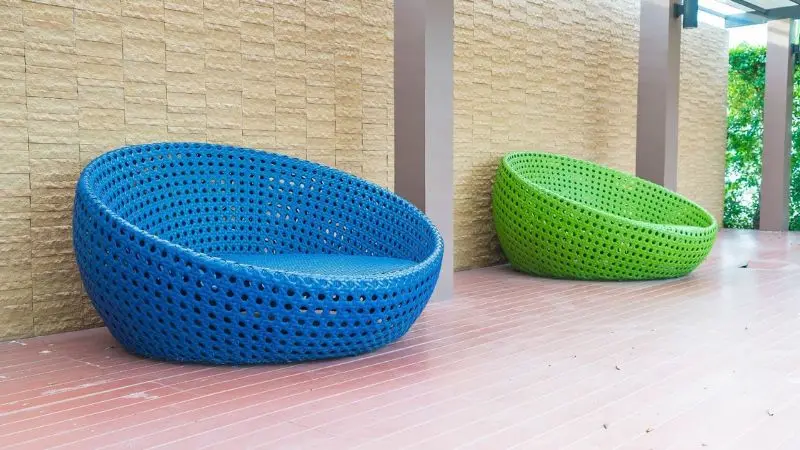 resin and plastic patio furniture