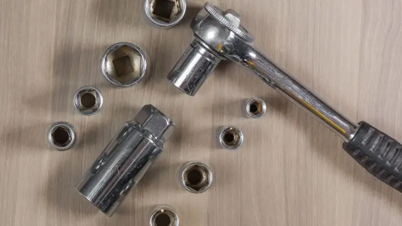 important features to consider when purchasing a socket set