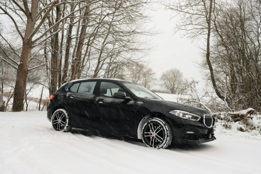 Snow Tires vs All-Season Tires in extreme snowy weather