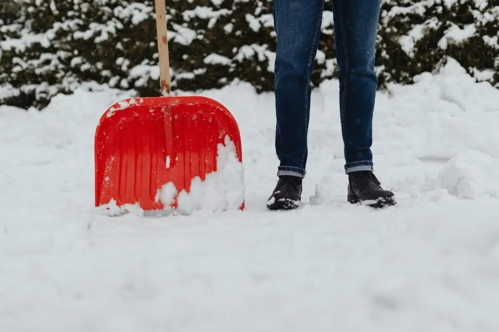 accumulation of snow in winter
