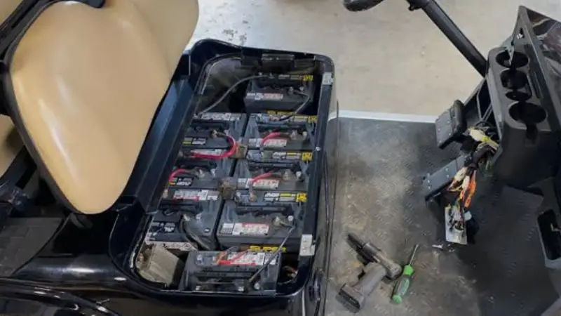 How much does replacing a golf club battery cost