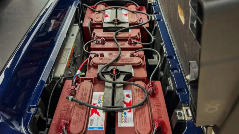 How to replace a golf club battery