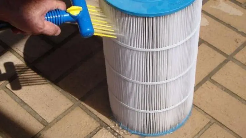 Pool filter brush