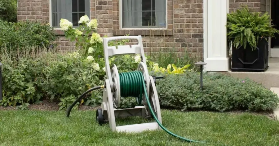 Can I use an air hose reel for water