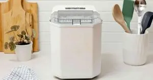 Compact ice machines for small kitchens