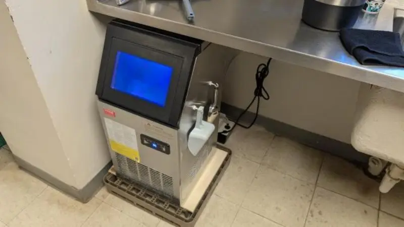 Countertop Ice Machine